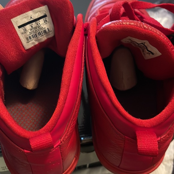 Nice all red Air Jordan Auto clave with lots of life left!! - Picture 5 of 5